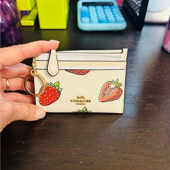 🍓Back In Stock!! Coach Mini Skinny ID Case with Strawberry Design!🍓 - Picture 5 of 7
